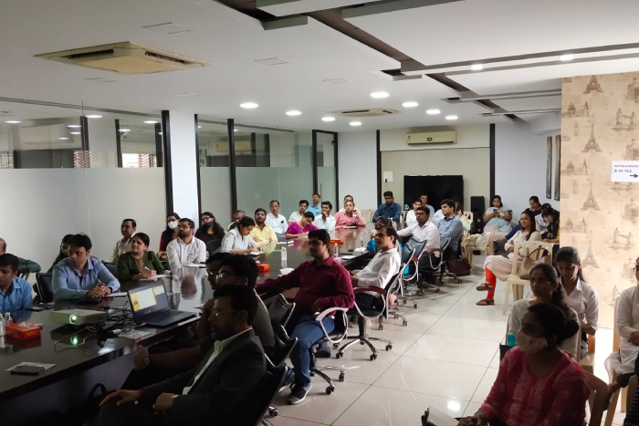Glimpse of 9th June, 2022 1st Successful Youth Wing Study Tour at Bhumi World Logistic Park with 25+ participants in Presence of CREDAI MCHI THANE