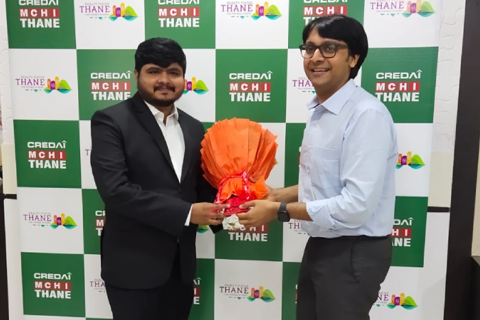 Glimpse of 9th June, 2022 1st Successful Youth Wing Study Tour at Bhumi World Logistic Park with 25+ participants in Presence of CREDAI MCHI THANE