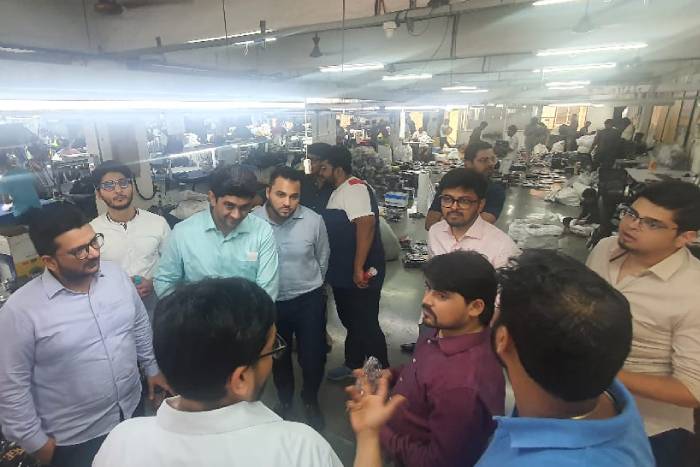 Glimpse of 9th June, 2022 1st Successful Youth Wing Study Tour at Bhumi World Logistic Park with 25+ participants in Presence of CREDAI MCHI THANE