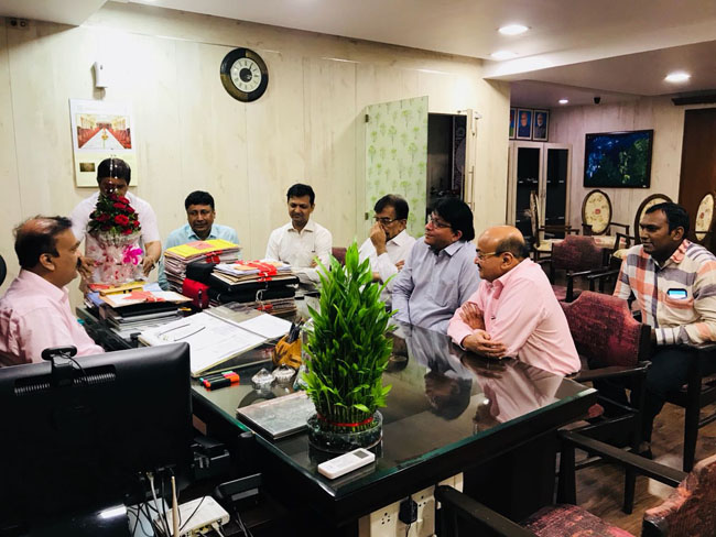 CREDAI MCHI Team Welcoming New Collector of Thane